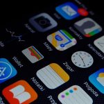 Ilustrasi desain iPhone terbaru menjelang peluncuran generasi ke-18